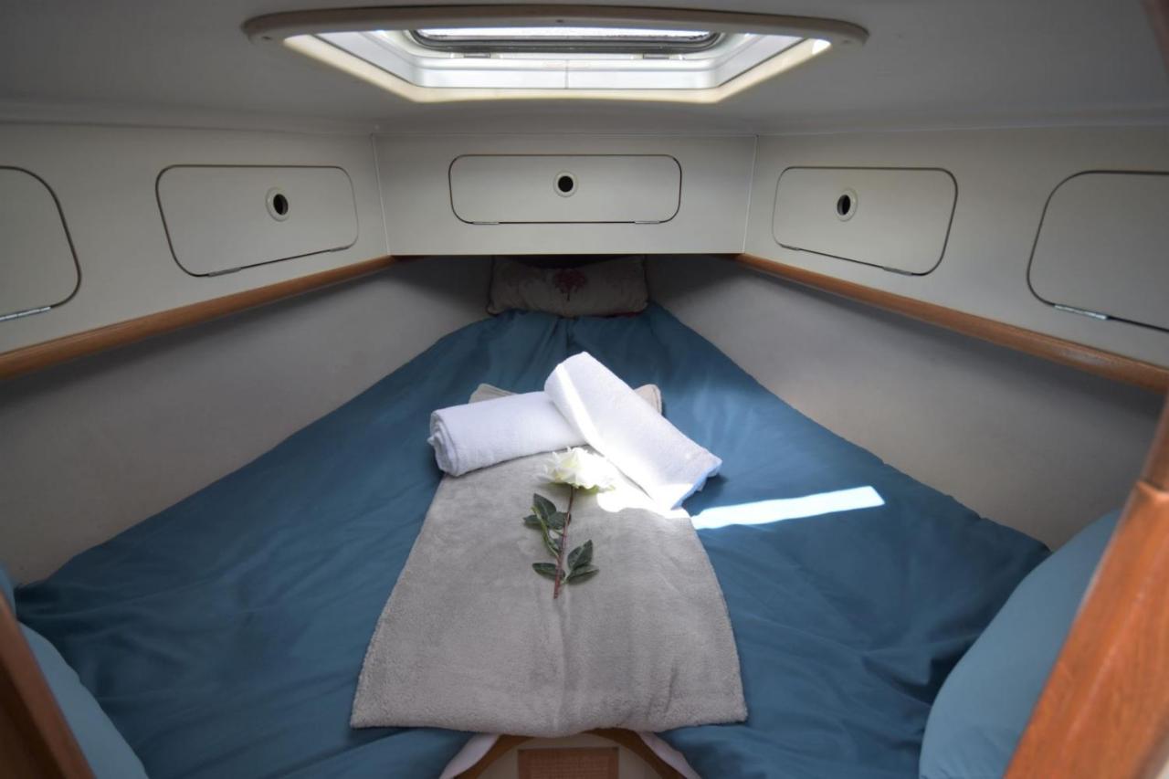 Hotel en barco Arecadina *